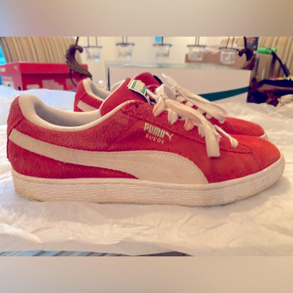 Puma Men’s Red Suede Classic Leather Sneakers Sz 10